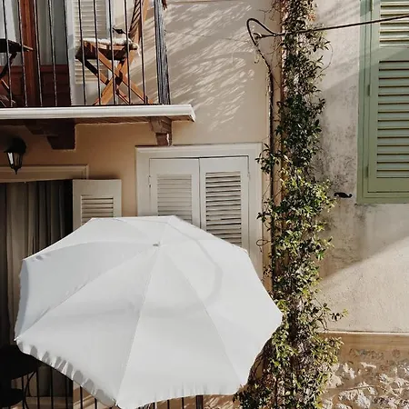 ゲストハウス Five Seasons 3*