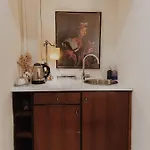 بيت ضيافة Five Seasons نافبليو