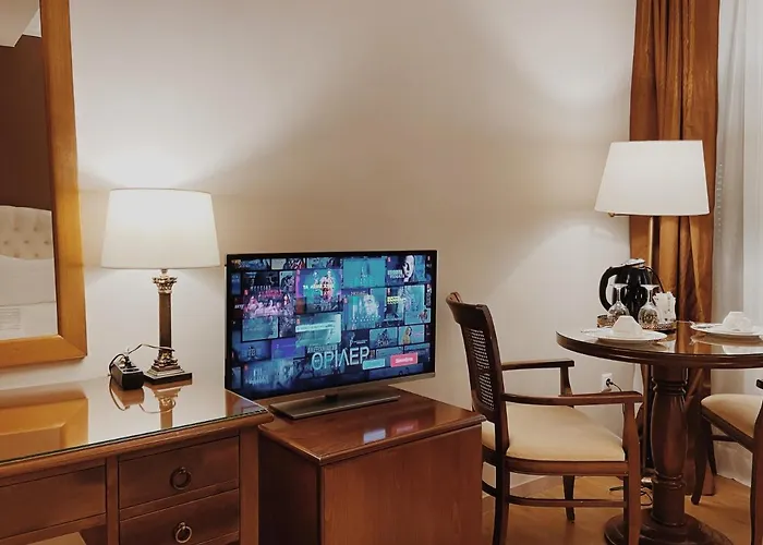 Five Seasons Pensionat 3*